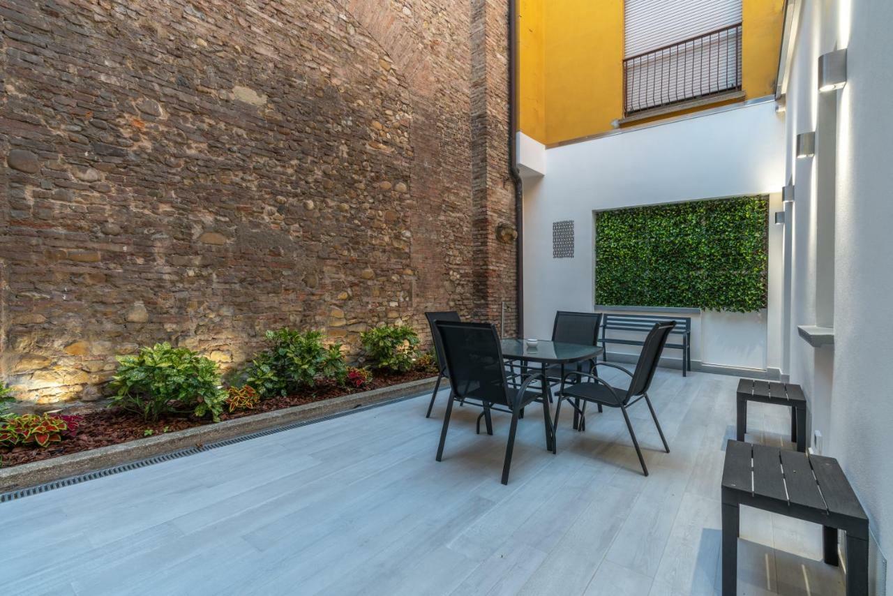شقة Dimora Santo Stefano: Ampia, Con Giardino Privato بولونيا المظهر الخارجي الصورة