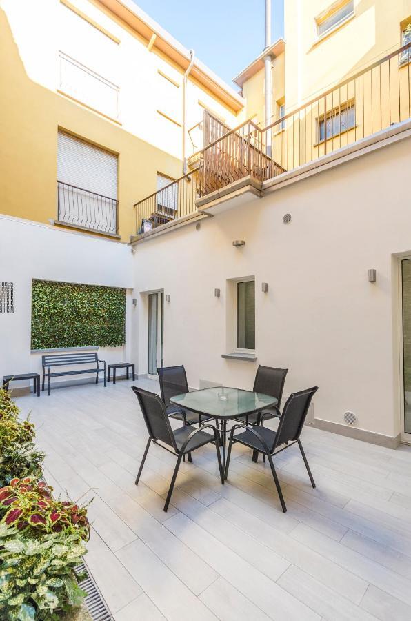 شقة Dimora Santo Stefano: Ampia, Con Giardino Privato بولونيا المظهر الخارجي الصورة